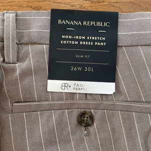Men’s Banana Republic slim fit dress pants NWT! 36x30